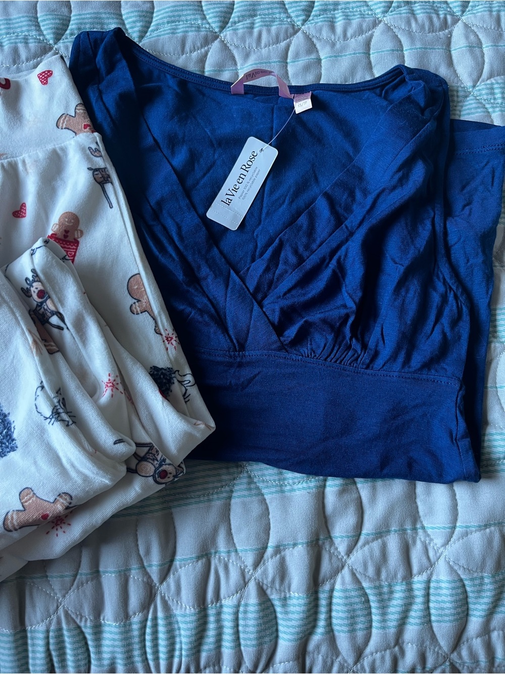 La Vie En Rose Navy Blue Wrap-Front Sleep Top and Bottoms (NWT)